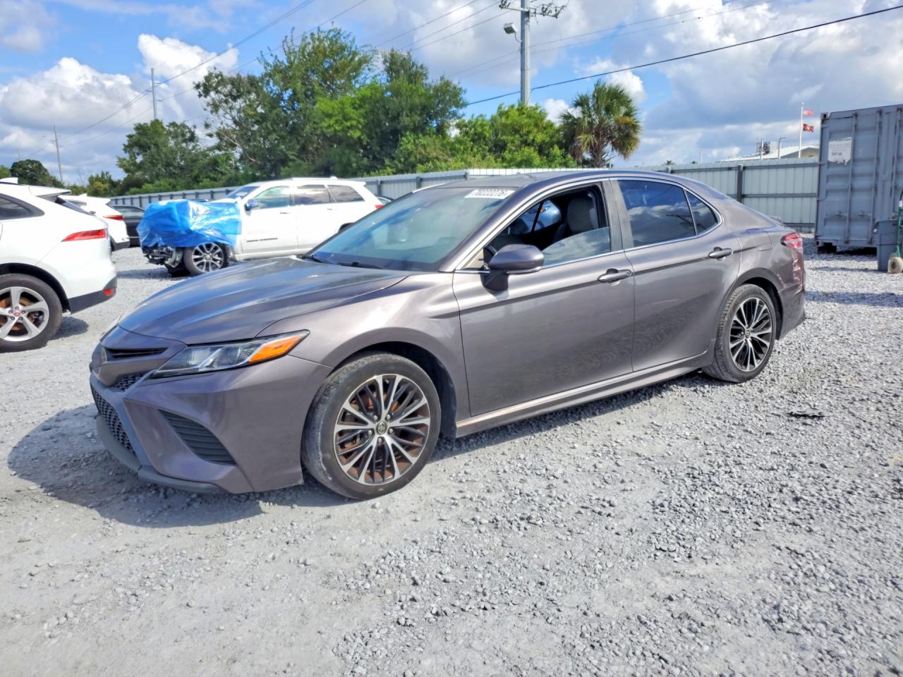 2018 TOYOTA CAMRY SE | 4T1B11HK1JU545518 | UPCARS