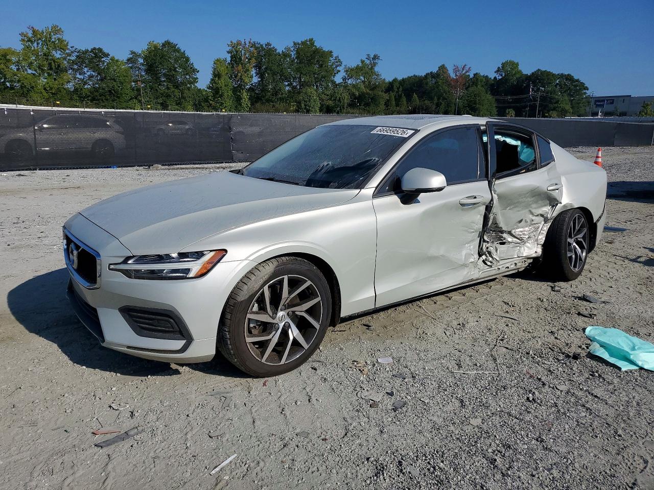 2020 VOLVO S60 T5 MOMENTUM | 7JR102FK7LG067734 | UPCARS