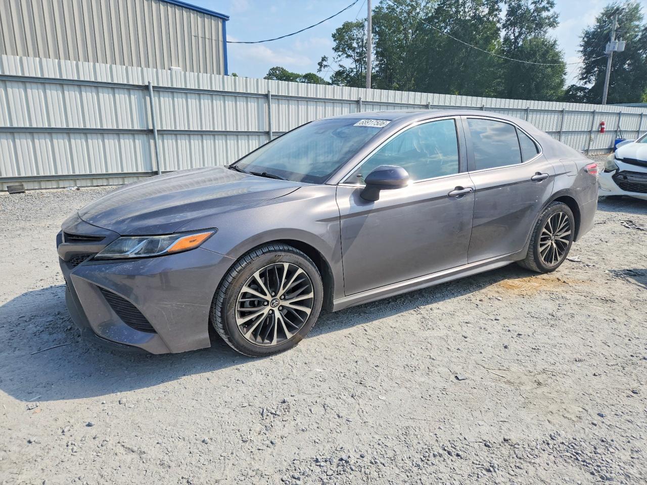 2018 TOYOTA CAMRY SE | 4T1B11HK7JU118621 | UPCARS