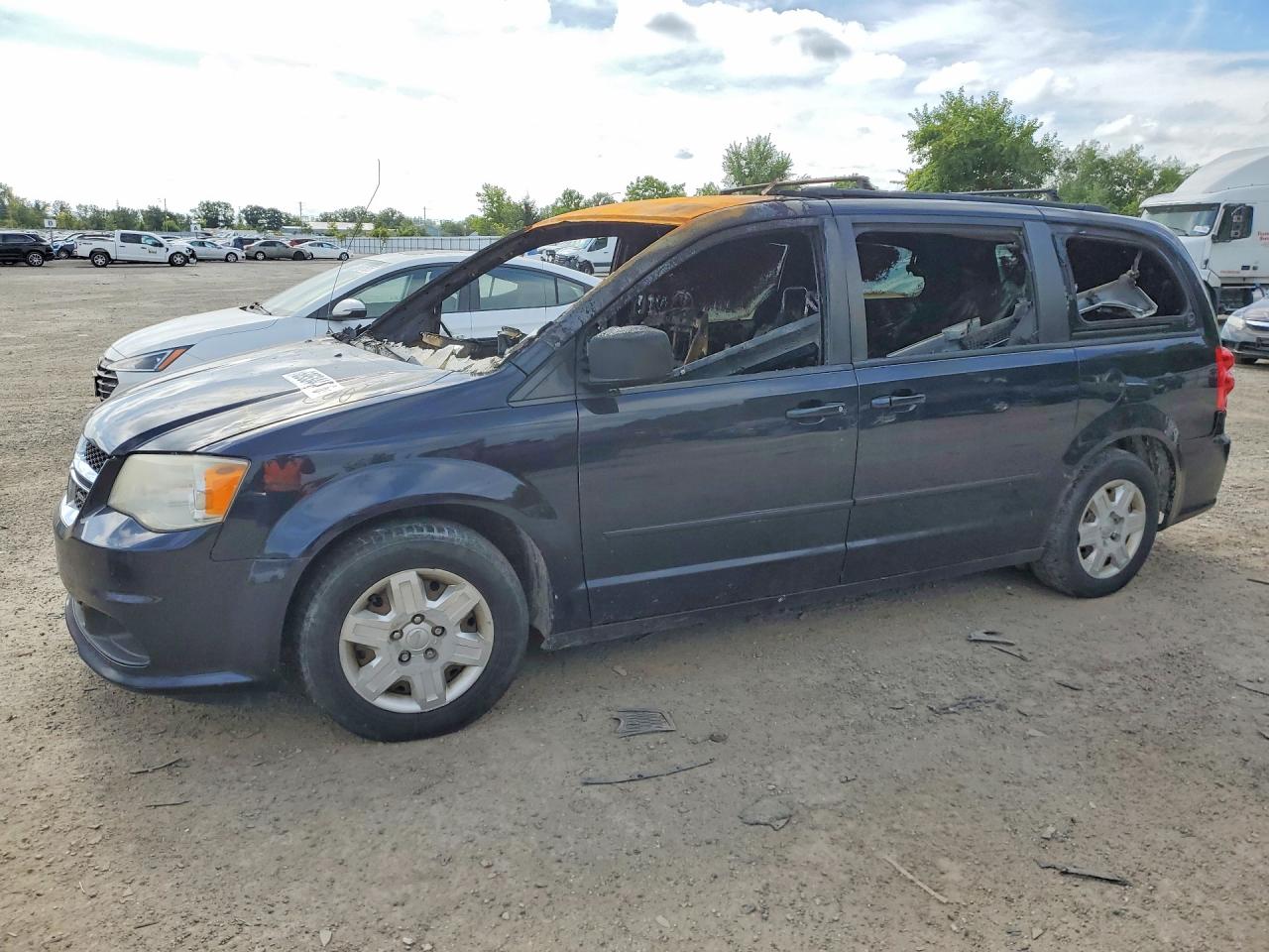 2011 DODGE CARAVAN EXPRESS | 2D4RN4DG2BR648264 | UPCARS
