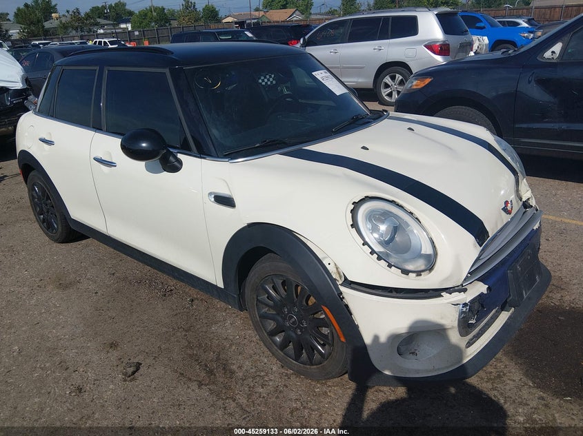 2015 MINI HARDTOP COOPER | WMWXS5C54F2C63294 | UPCARS