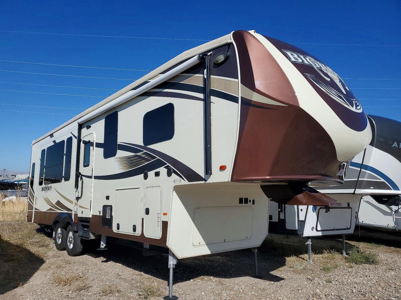 2017 HEARTLAND BIG HORN BIGHORN | 5SFBG3721HE329377 | UPCARS