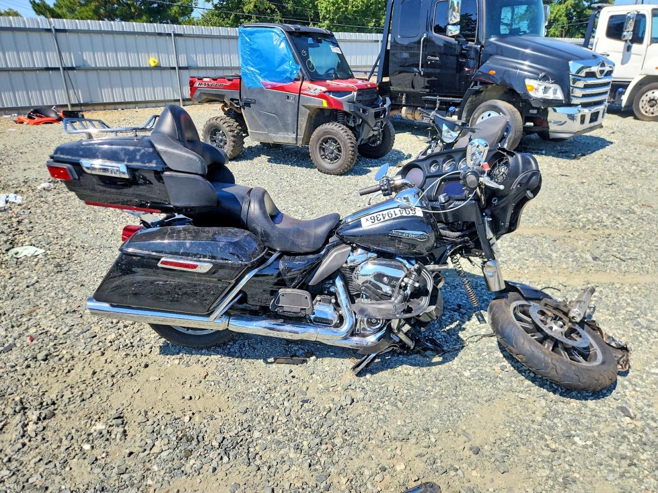 2019 HARLEY-DAVIDSON FL | 1HD1FCC12KB640306 | UPCARS