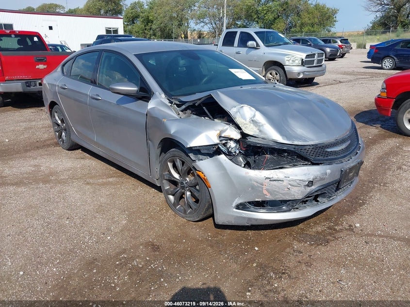 2015 CHRYSLER 200 S | 1C3CCCBG6FN586056 | UPCARS