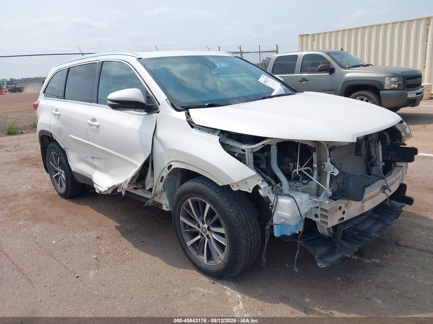 2019 TOYOTA HIGHLANDER XLE | 5TDJZRFH6KS572430 | UPCARS