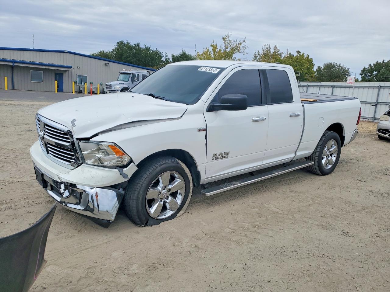2016 RAM 1500 SLT | 1C6RR6GT8GS375902 | UPCARS