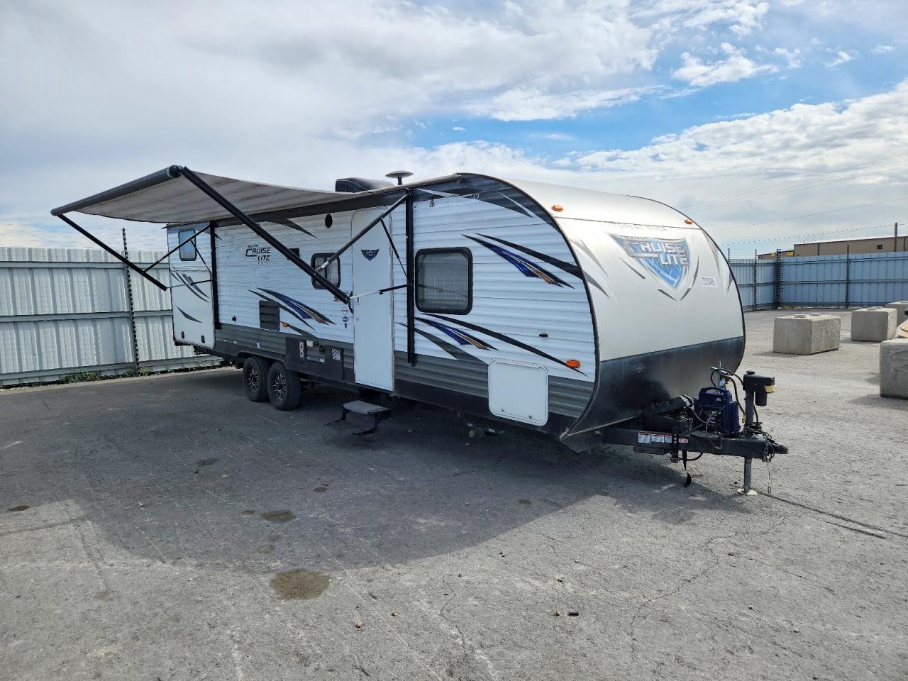 2017 FOREST RIVER SALEM CRUI CAMPER | 4X4TSMD27HE021351 | UPCARS