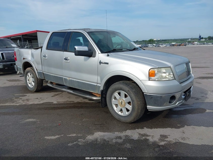 2006 LINCOLN MARK LT | 5LTPW18596FJ11569 | UPCARS