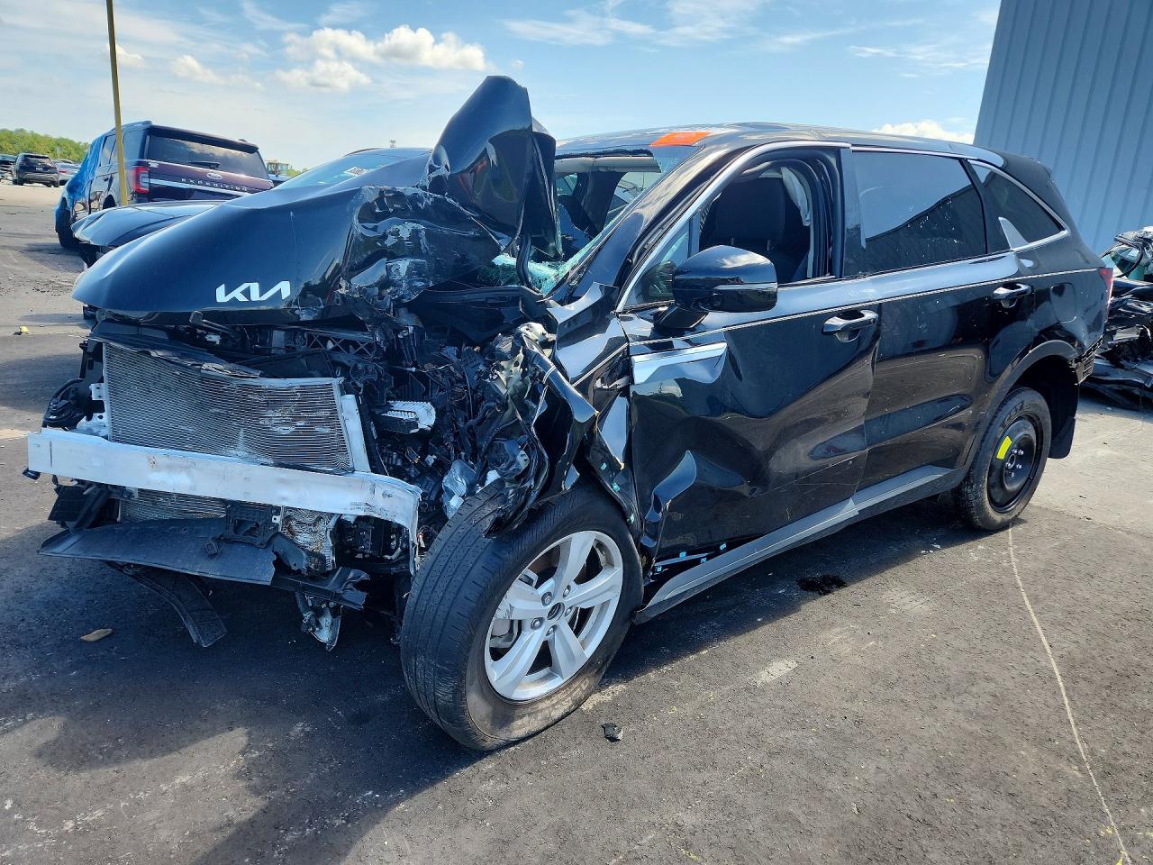 2025 KIA SORENTO LX | 5XYRG4JC6SG347185 | UPCARS
