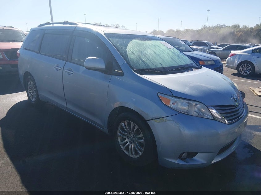 2015 TOYOTA SIENNA XLE 8 PASSENGER | 5TDYK3DC4FS614929 | UPCARS