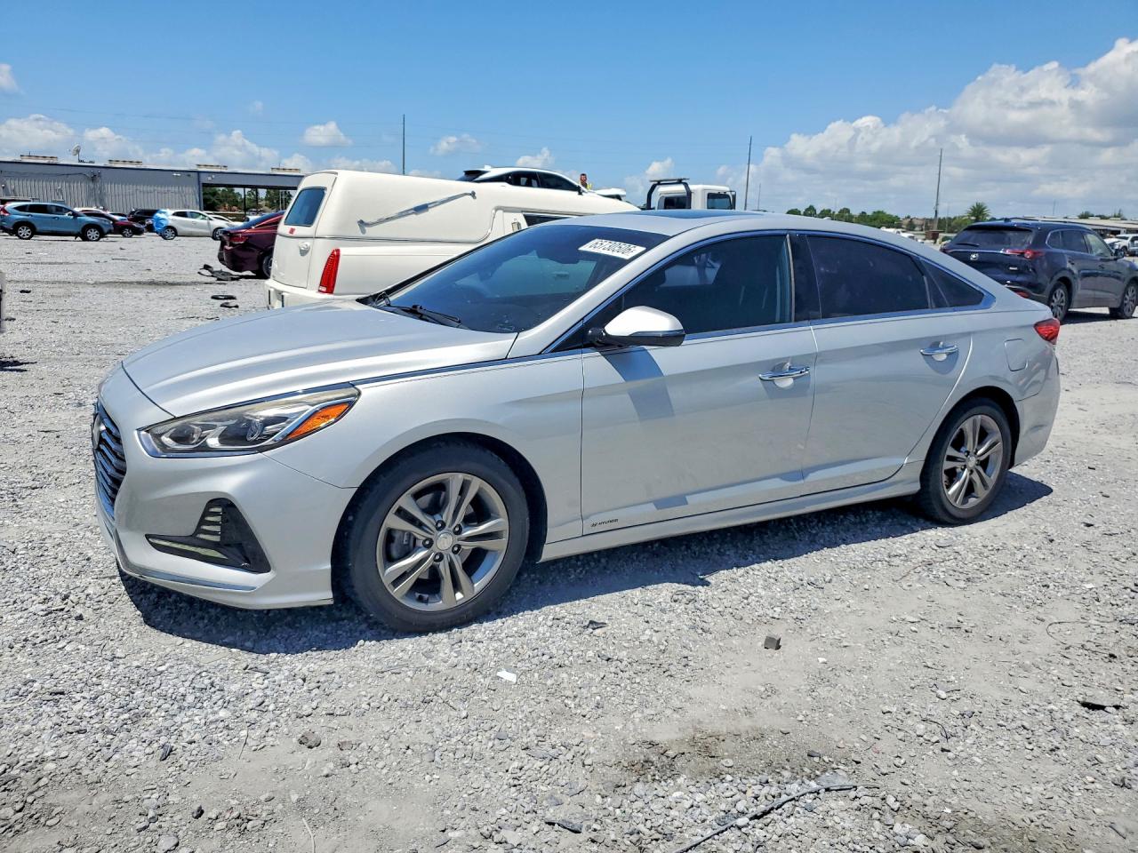 2018 HYUNDAI SONATA LIMITED | 5NPE34AF6JH629693 | UPCARS