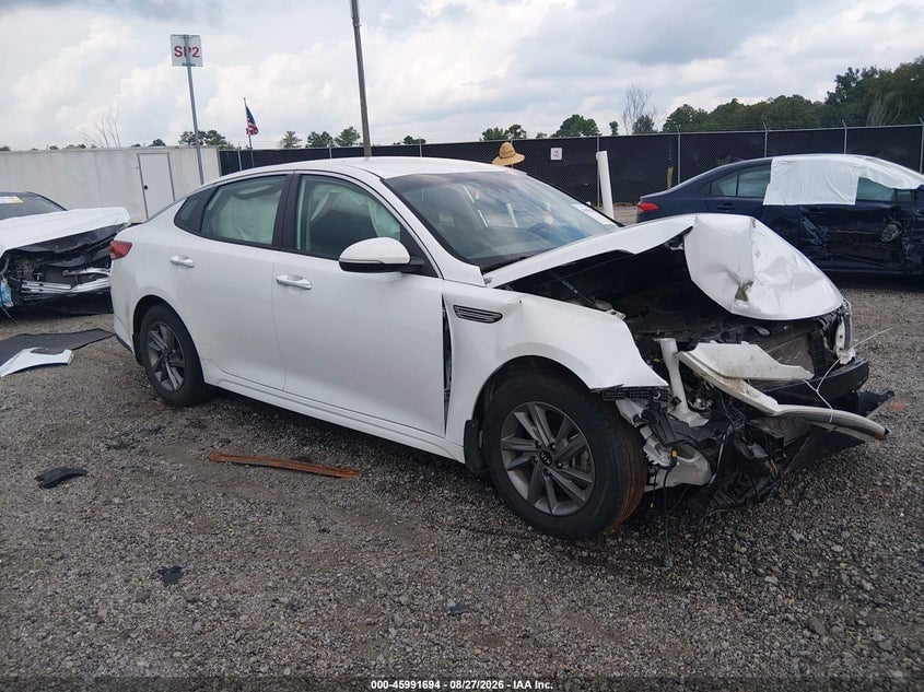 2020 KIA OPTIMA LX | 5XXGT4L33LG416615 | UPCARS