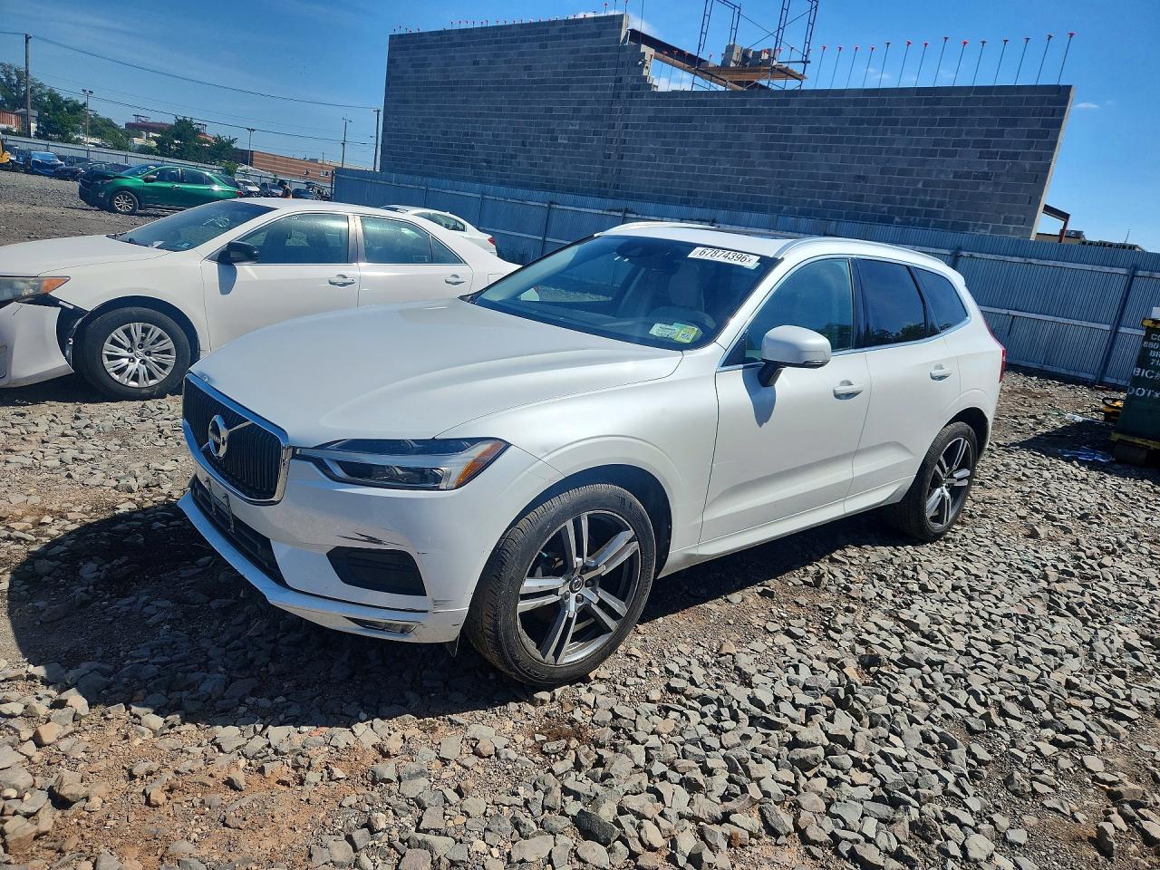 2021 VOLVO XC60 T5 MOMENTUM | YV4102RK7M1685275 | UPCARS
