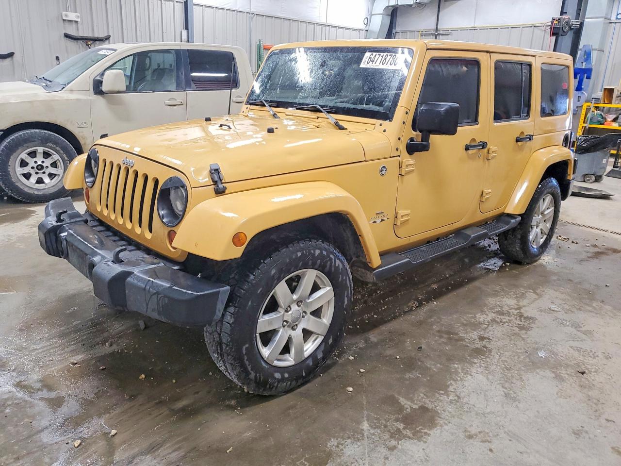 2013 JEEP WRANGLER SAHARA | 1C4BJWEG2DL646028 | UPCARS