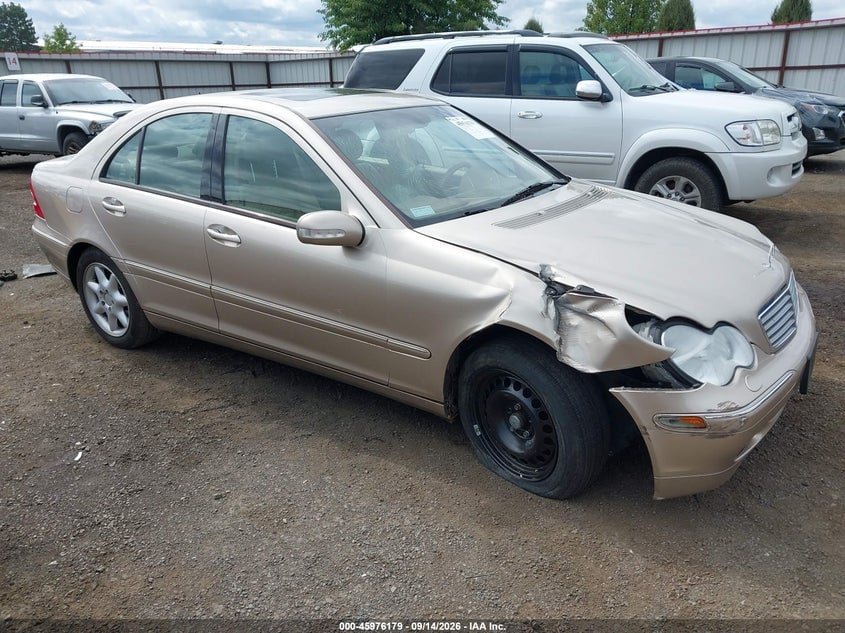 2002 MERCEDES-BENZ C 240 | WDBRF61J42F284182 | UPCARS