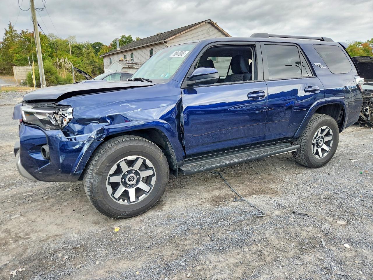 2024 TOYOTA 4RUNNER TRD OFF-ROAD | JTEPU5JR2R6282984 | UPCARS