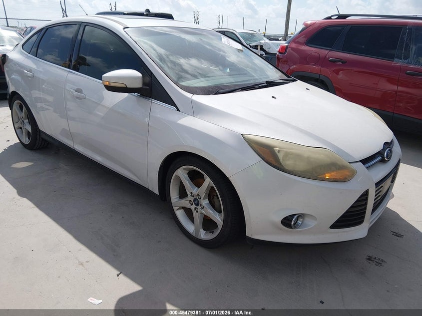 2014 FORD FOCUS TITANIUM | 1FADP3J27EL390394 | UPCARS