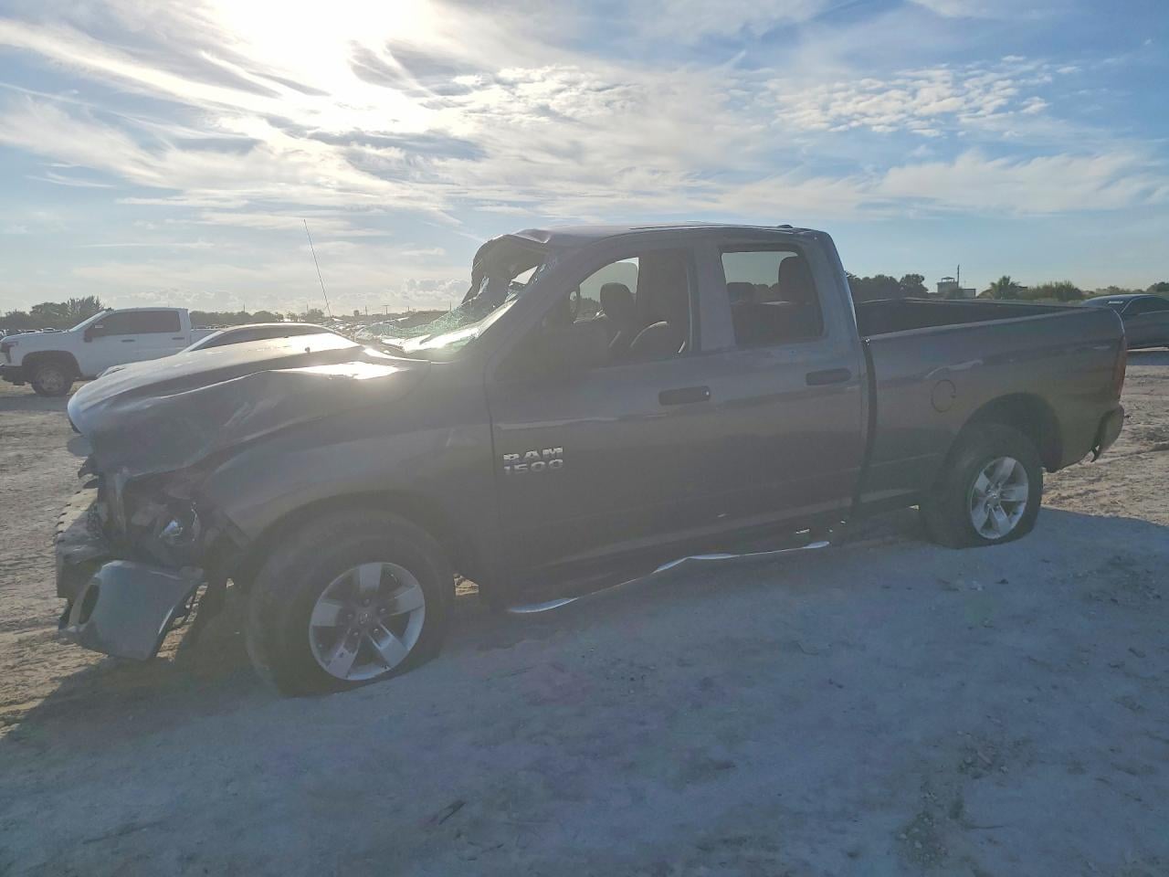 2016 RAM 1500 ST | 1C6RR6FG6GS304833 | UPCARS