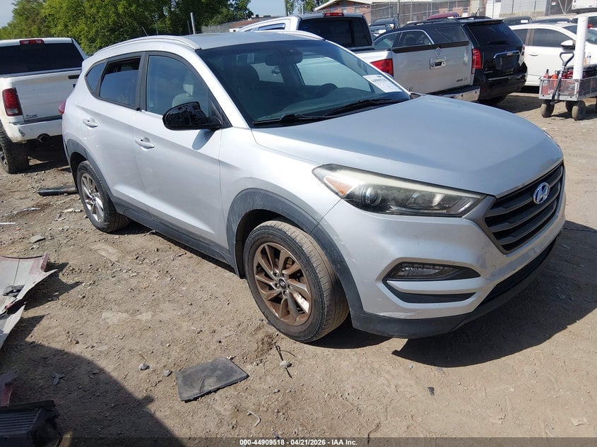 2016 HYUNDAI TUCSON SE | KM8J33A47GU145789 | UPCARS