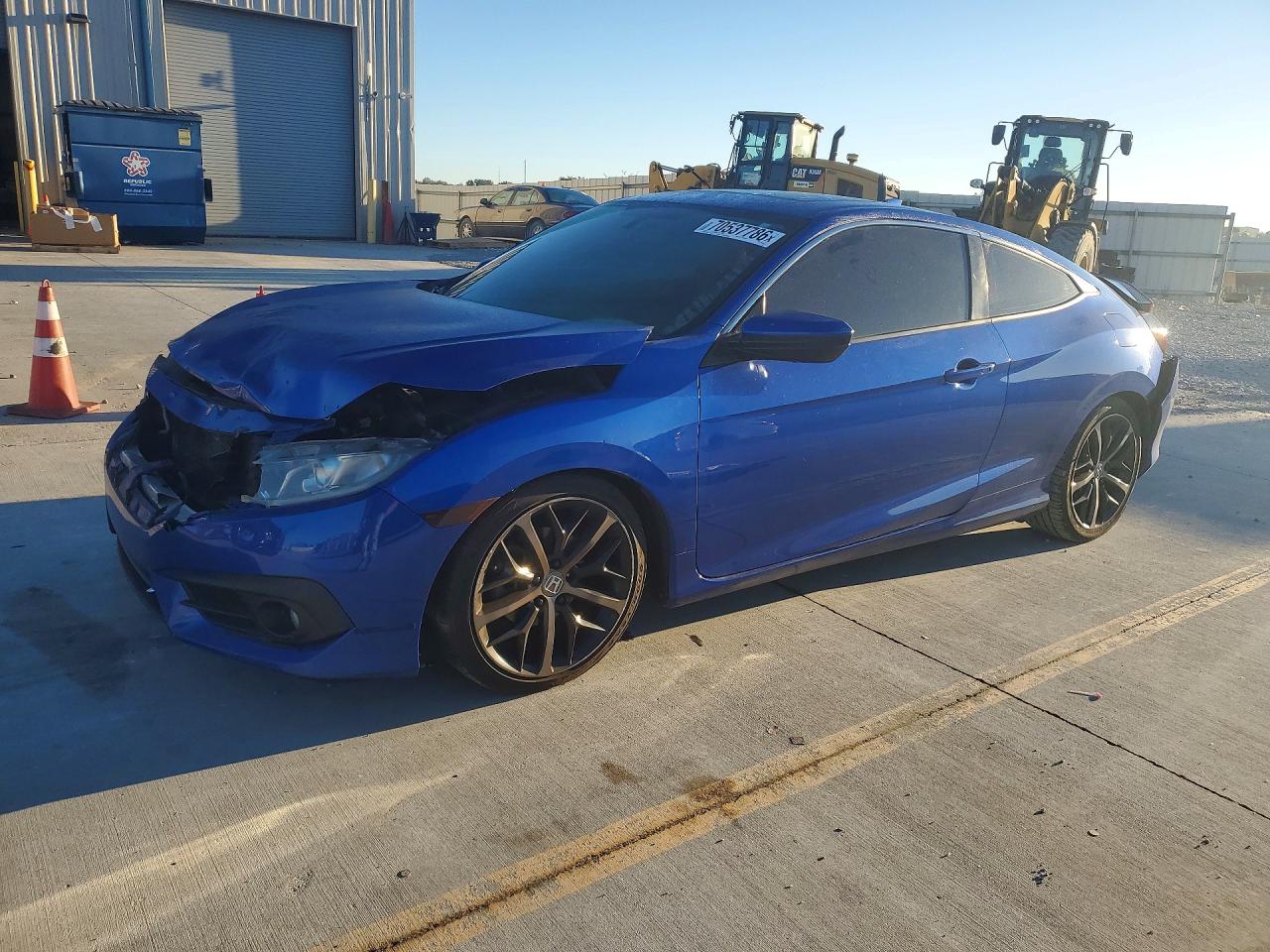 2018 HONDA CIVIC EX | 2HGFC3B34JH355956 | UPCARS