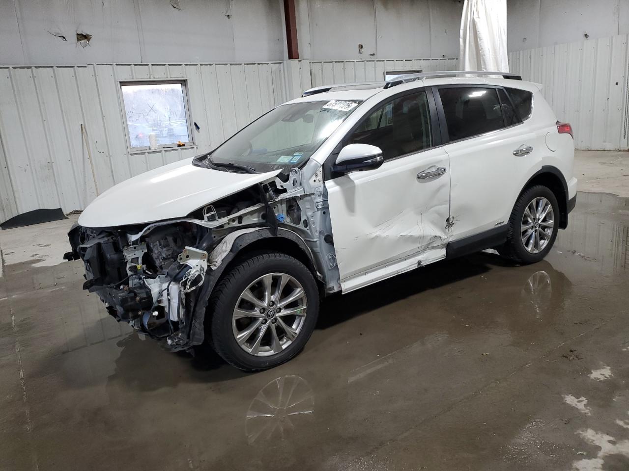 2016 TOYOTA RAV4 LIMITED | JTMDJREV7GD058861 | UPCARS