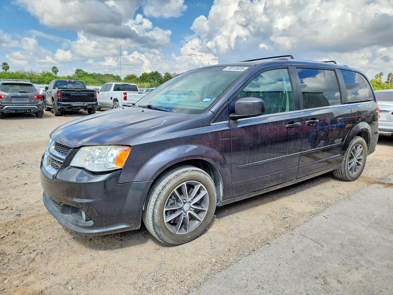 2017 DODGE CARAVAN SXT | 2C4RDGCG6HR726167 | UPCARS
