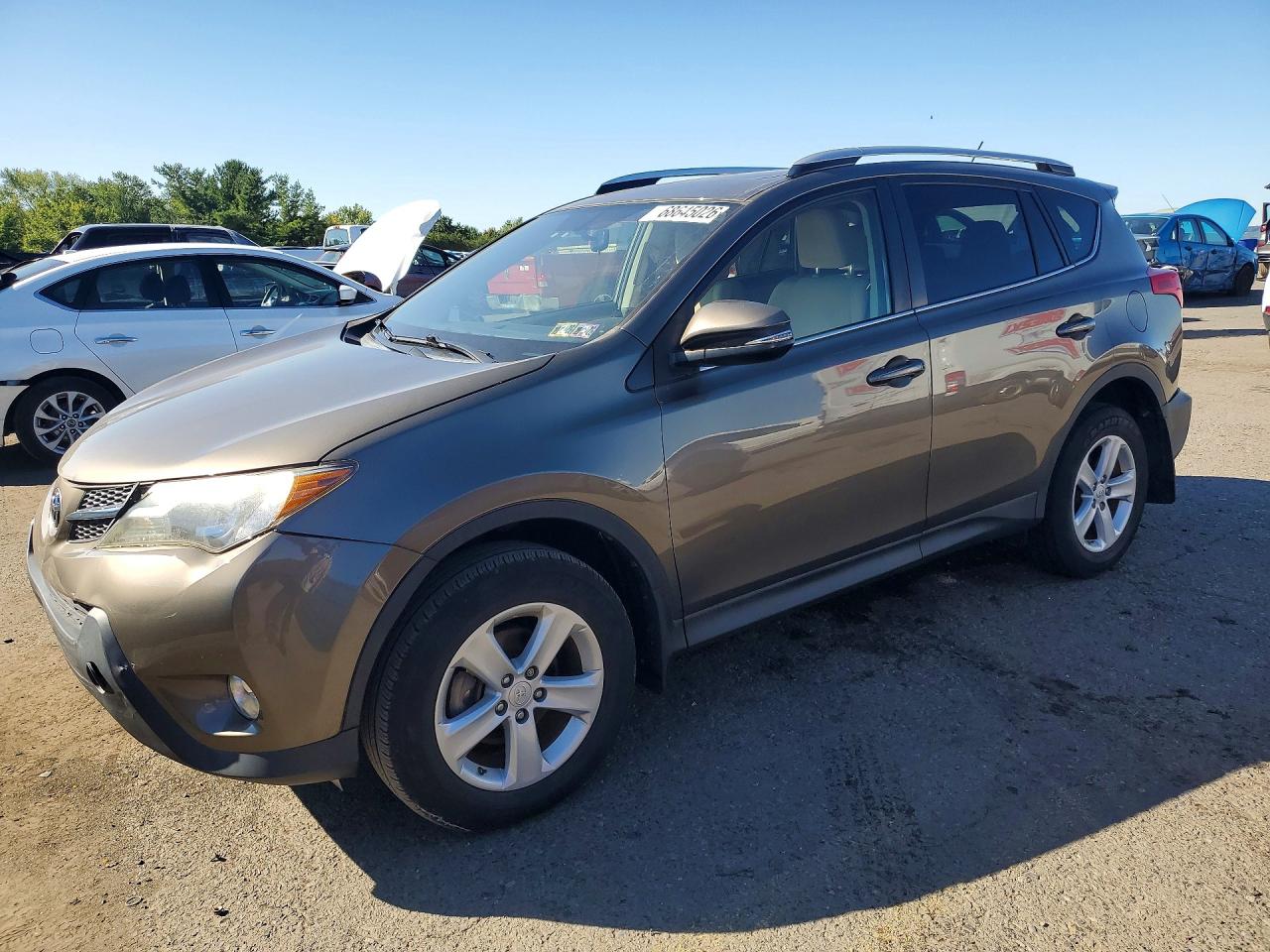 2014 TOYOTA RAV4 XLE | JTMRFREV2ED083834 | UPCARS