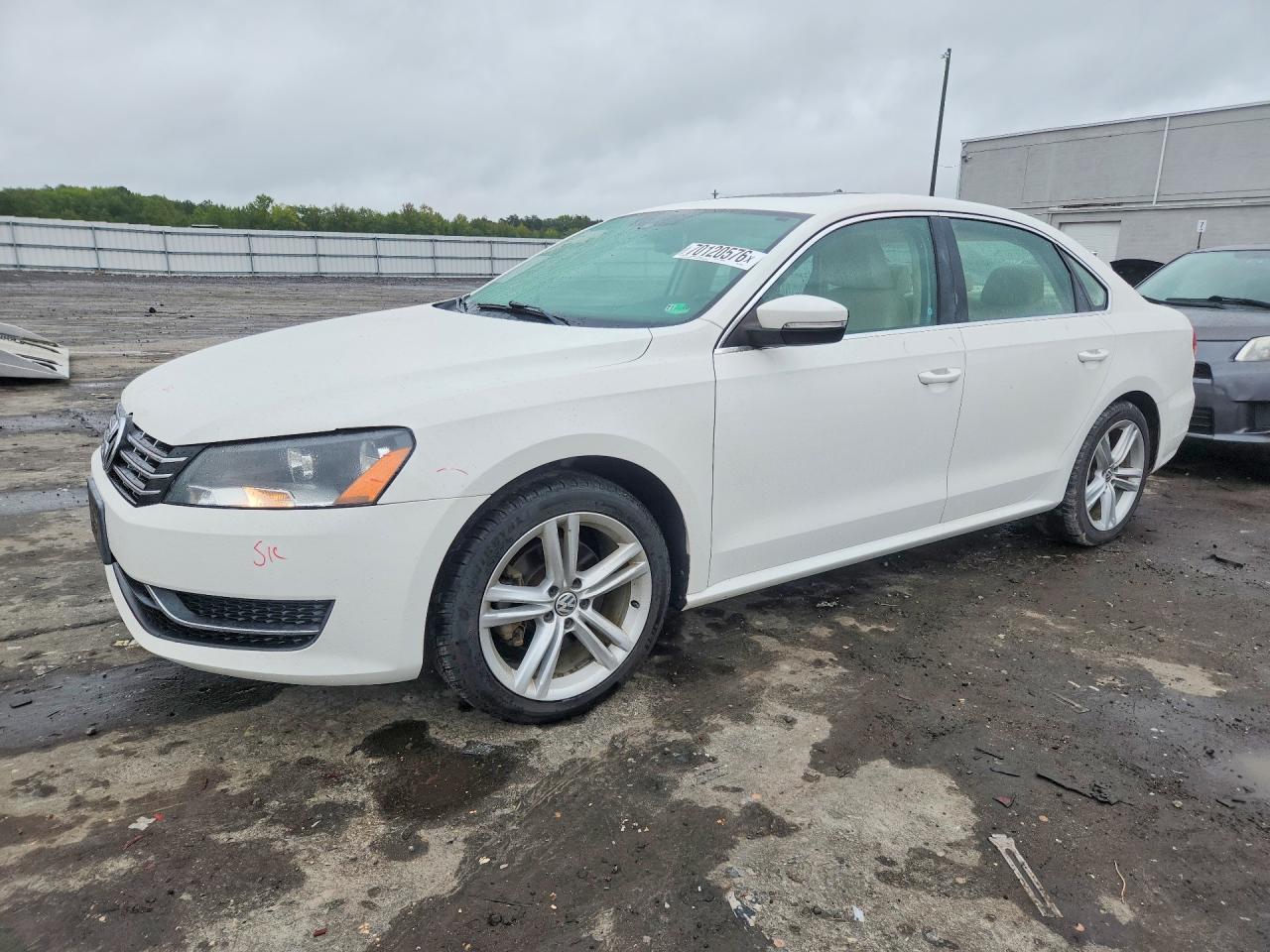 2014 VOLKSWAGEN PASSAT SE | 1VWBN7A34EC055629 | UPCARS