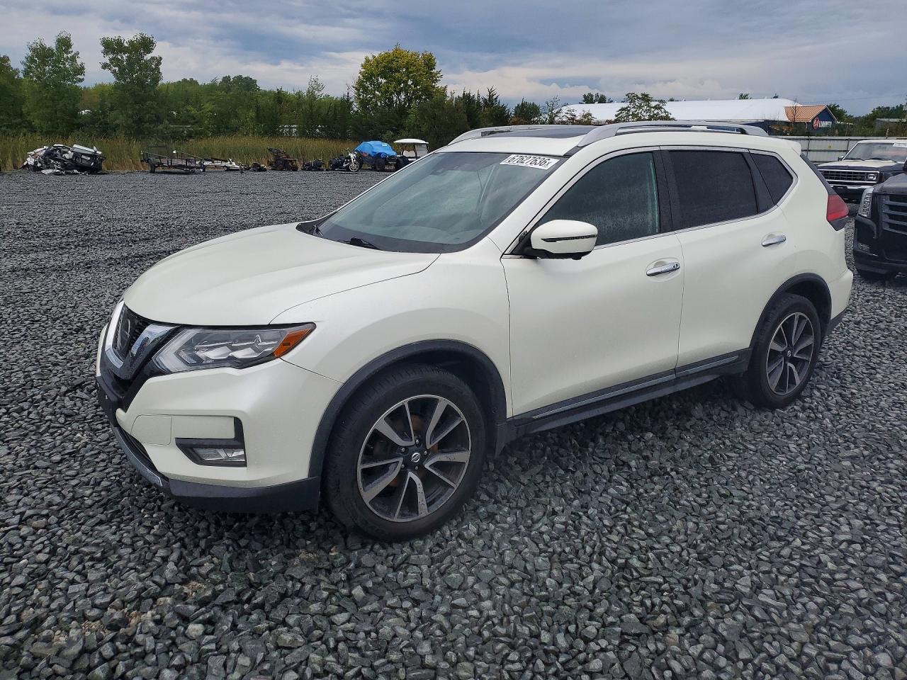 2017 NISSAN ROGUE SL | 5N1AT2MV3HC781406 | UPCARS