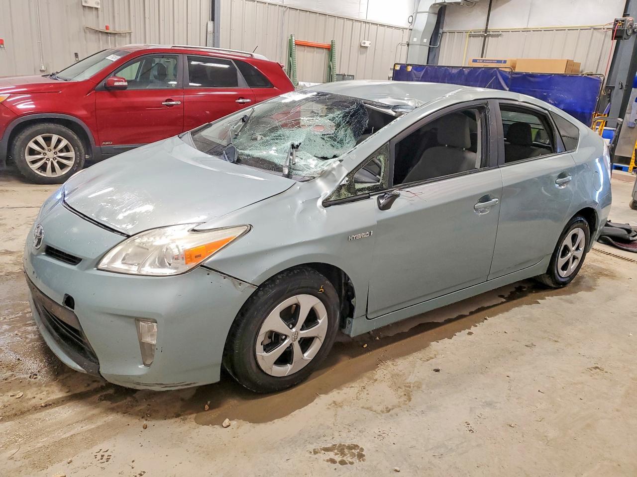 2015 TOYOTA PRIUS TWO | JTDKN3DU7F1964610 | UPCARS