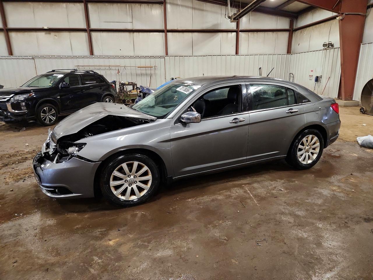 2013 CHRYSLER 200 LIMITED | 1C3CCBCG1DN501355 | UPCARS