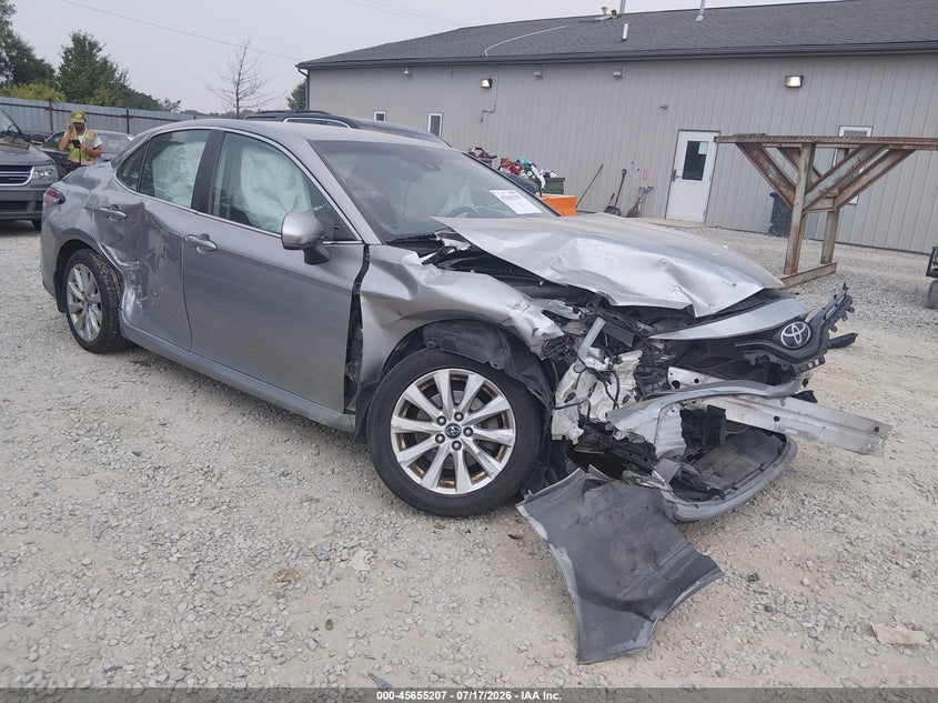 2019 TOYOTA CAMRY LE | 4T1B11HK2KU764862 | UPCARS
