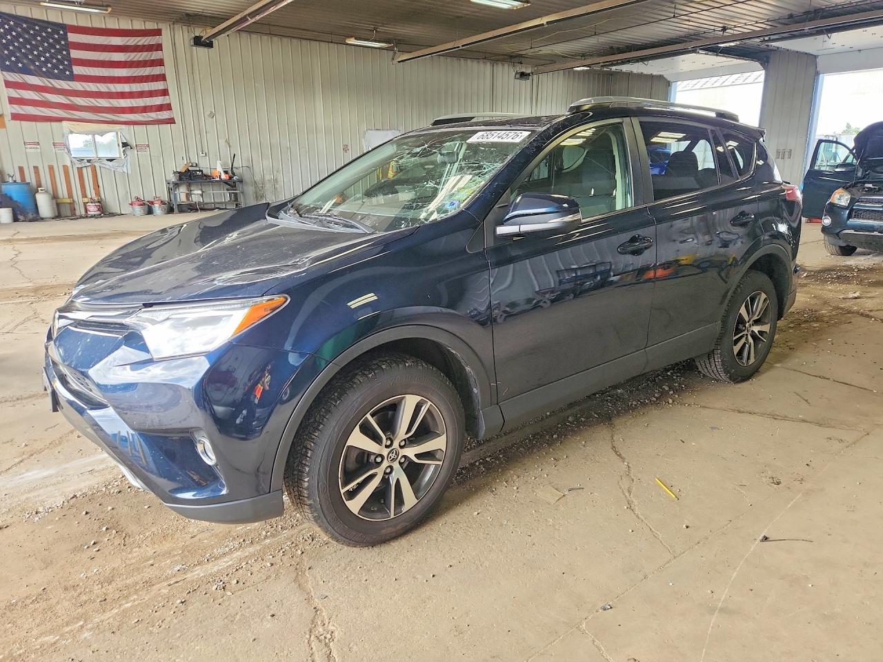2018 TOYOTA RAV4 XLE | JTMRFREV0JJ178016 | UPCARS