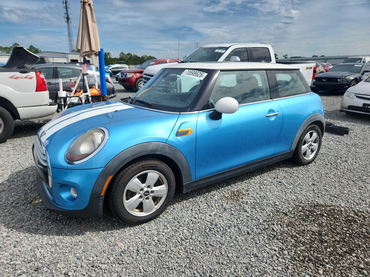 2015 MINI COOPER | WMWXM5C57FT942588 | UPCARS