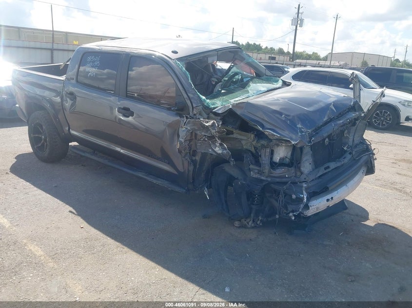 2017 TOYOTA TUNDRA SR5 4.6L V8 | 5TFEM5F16HX116393 | UPCARS
