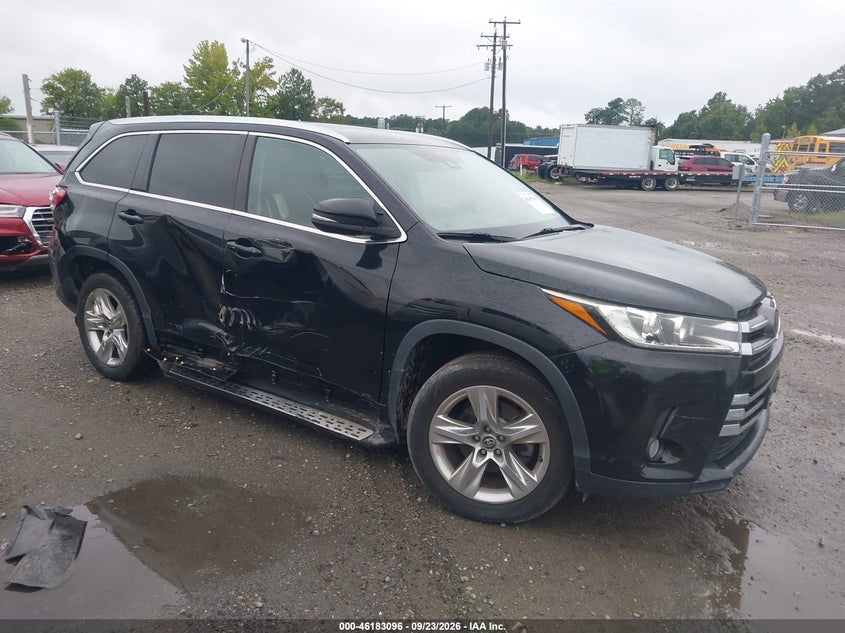 2018 TOYOTA HIGHLANDER LIMITED | 5TDDZRFH1JS910358 | UPCARS