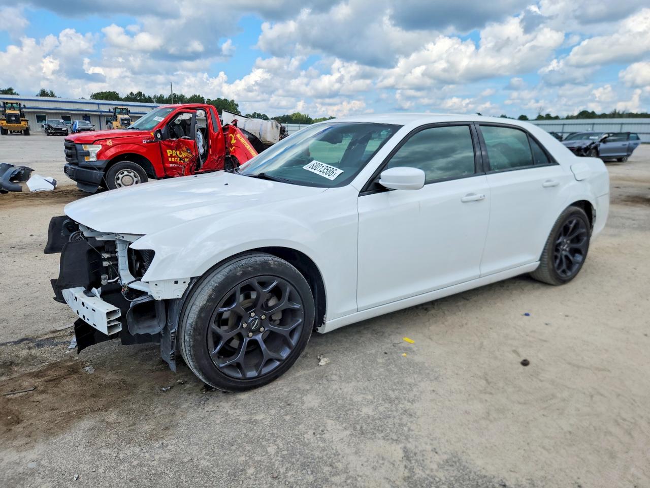 2019 CHRYSLER 300 S | 2C3CCABGXKH648050 | UPCARS