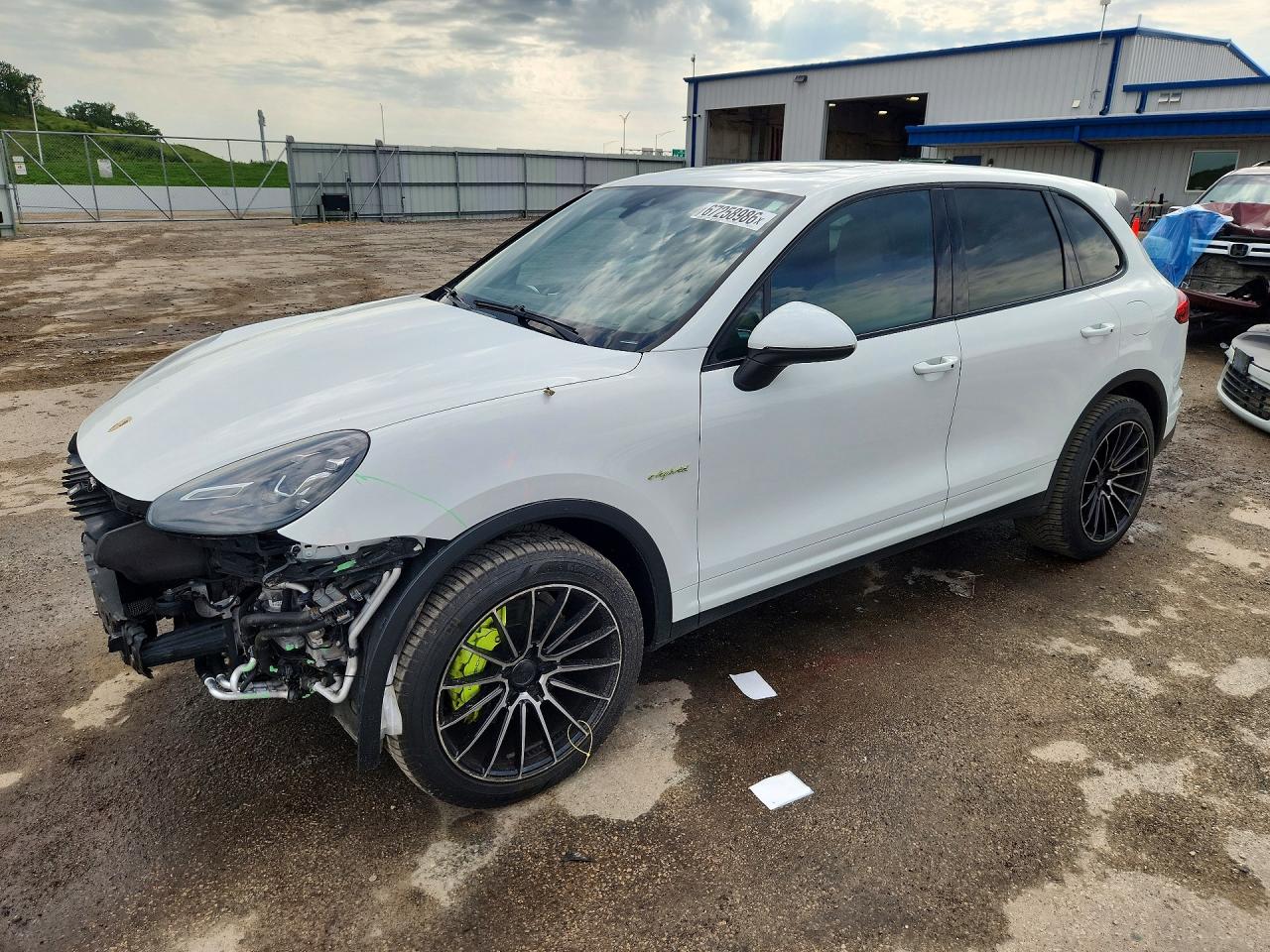 2016 PORSCHE CAYENNE SE HYBRID | WP1AE2A25GLA17112 | UPCARS