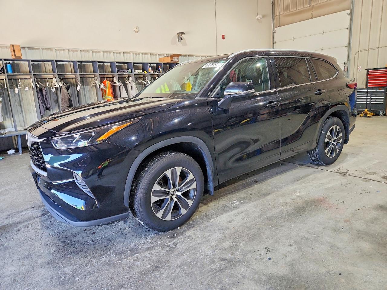 2022 TOYOTA HIGHLANDER XLE | 5TDGZRBH4NS573421 | UPCARS
