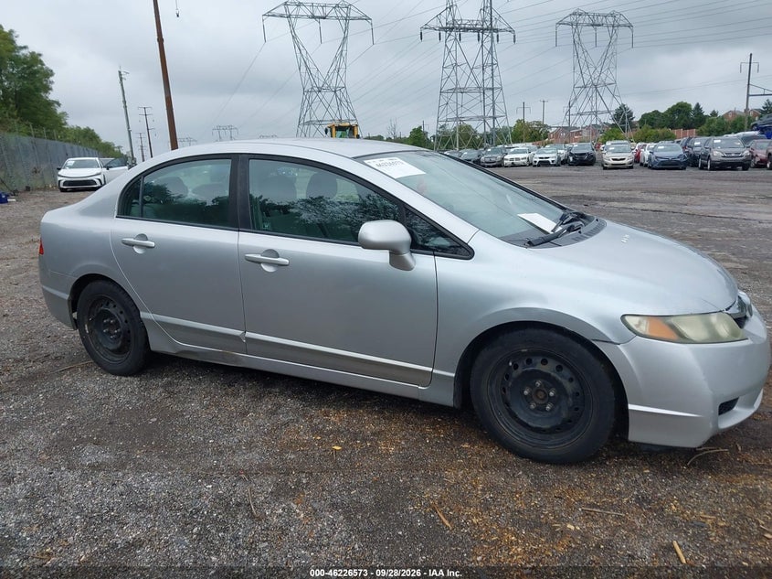 2010 HONDA CIVIC LX | 19XFA1F55AE034945 | UPCARS
