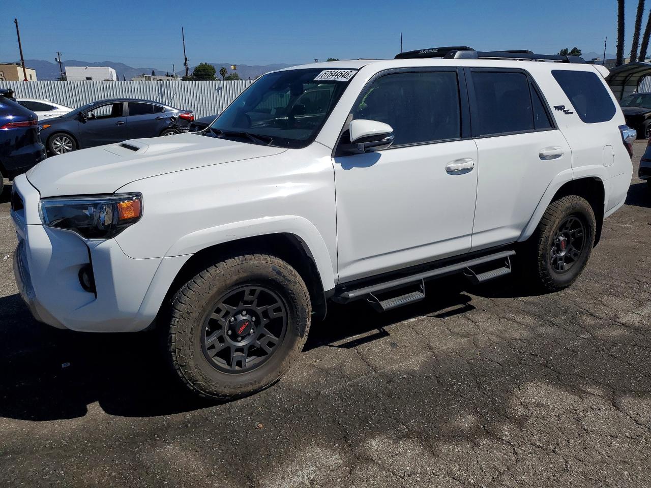2020 TOYOTA 4RUNNER TRD OFF-ROAD PREMIUM | JTEBU5JRXL5782074 | UPCARS