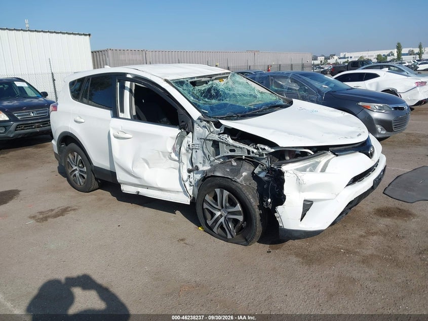 2018 TOYOTA RAV4 LE | JTMZFREV2JJ176459 | UPCARS