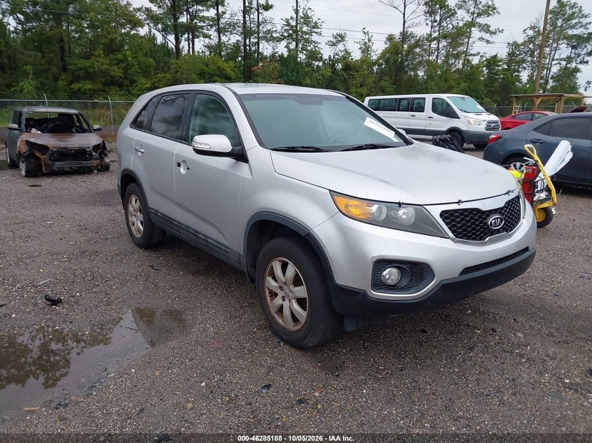 2013 KIA SORENTO LX | 5XYKT3A19DG399337 | UPCARS