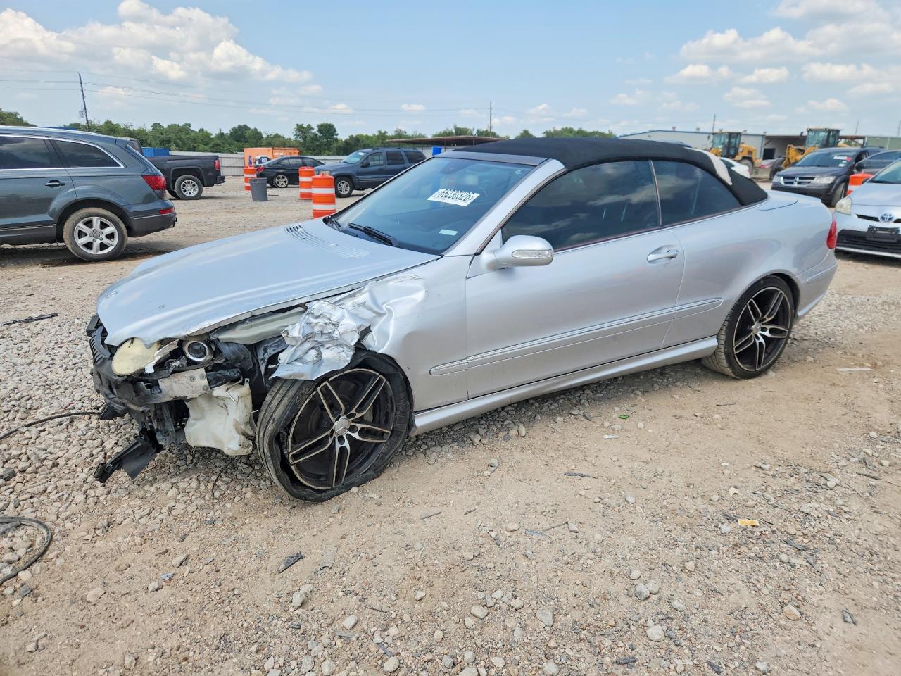 2008 MERCEDES-BENZ CLK-CLASS 550 | WDBTK72F88T088709 | UPCARS