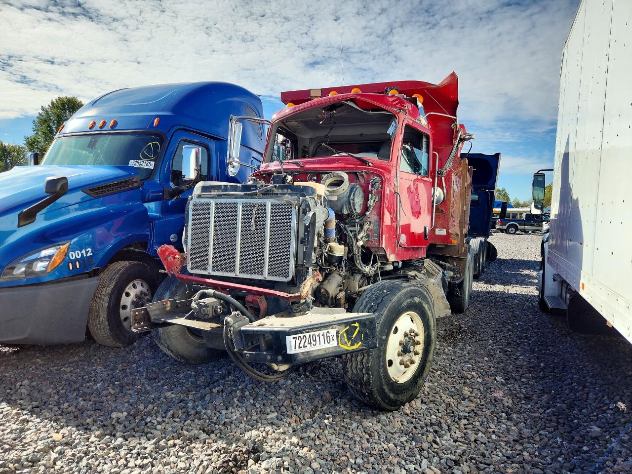 2016 PETERBILT 348 DUMP TRUCK | 2NP3LJ9X5GM346299 | UPCARS