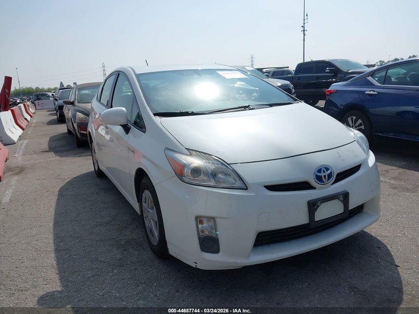 2011 TOYOTA PRIUS THREE | JTDKN3DU9B1453782 | UPCARS
