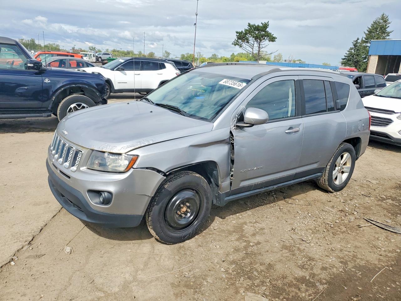 2015 JEEP COMPASS LATITUDE | 1C4NJDEB0FD163172 | UPCARS