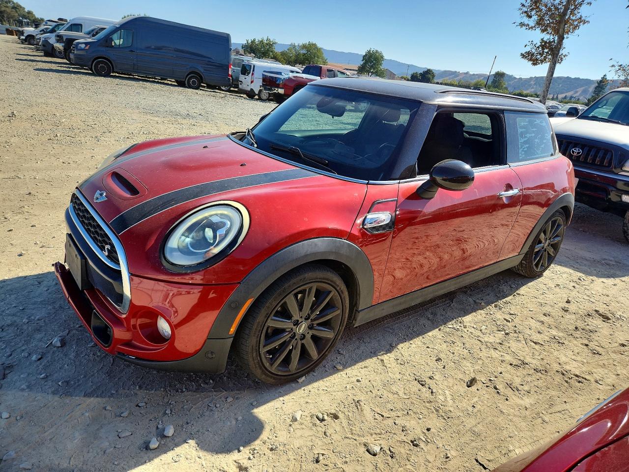 2015 MINI COOPER S | WMWXP7C59F2A34980 | UPCARS
