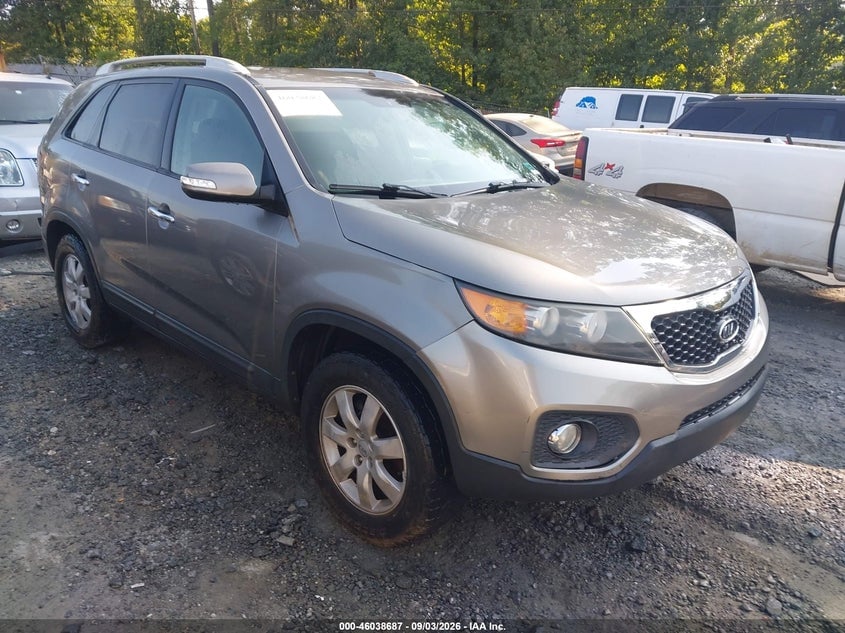 2012 KIA SORENTO LX | 5XYKT3A64CG240302 | UPCARS