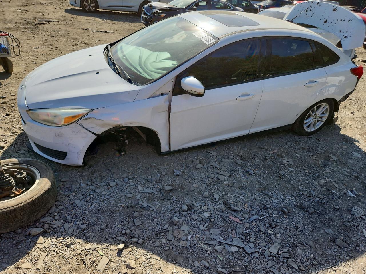 2015 FORD FOCU SE | 1FADP3F24FL328901 | UPCARS